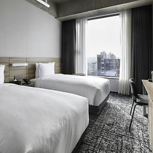 Hotel In 9